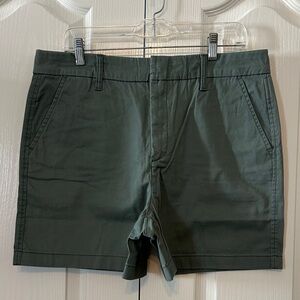 Gloria Vanderbilt Mid Rise Stretch Twill Chino Shorts Inseam 5” Green Size 12